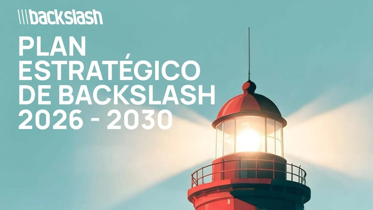 El faro de la portada del Plan Estratégico de BACKSLASH 2026-2030